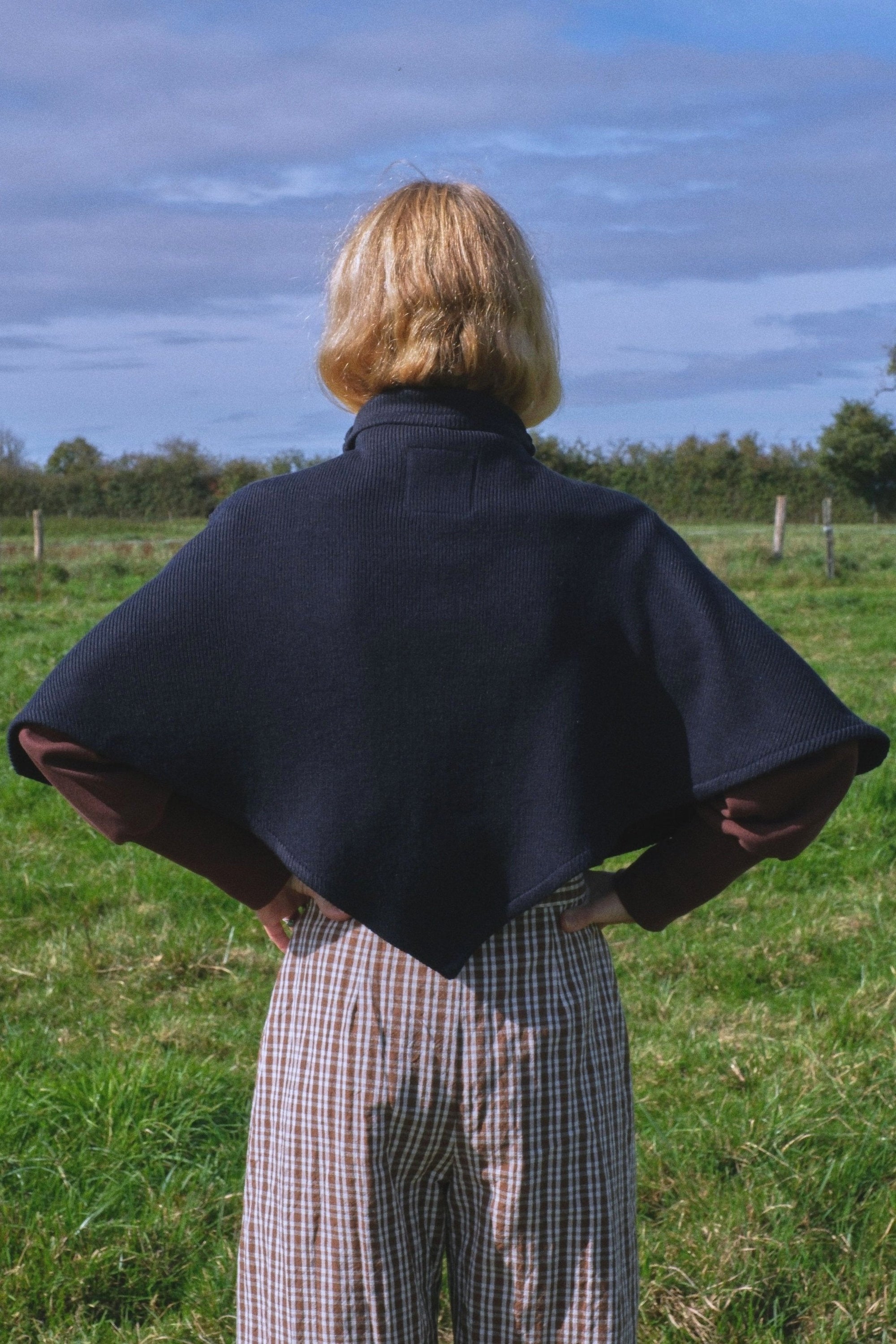 Blue Kerchief - Bourgine