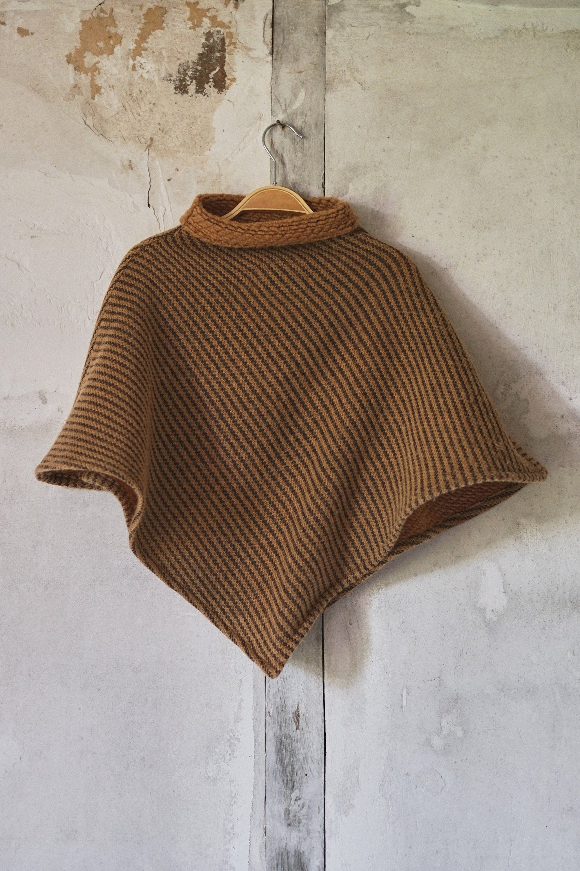 Brown Kerchief - Bourgine