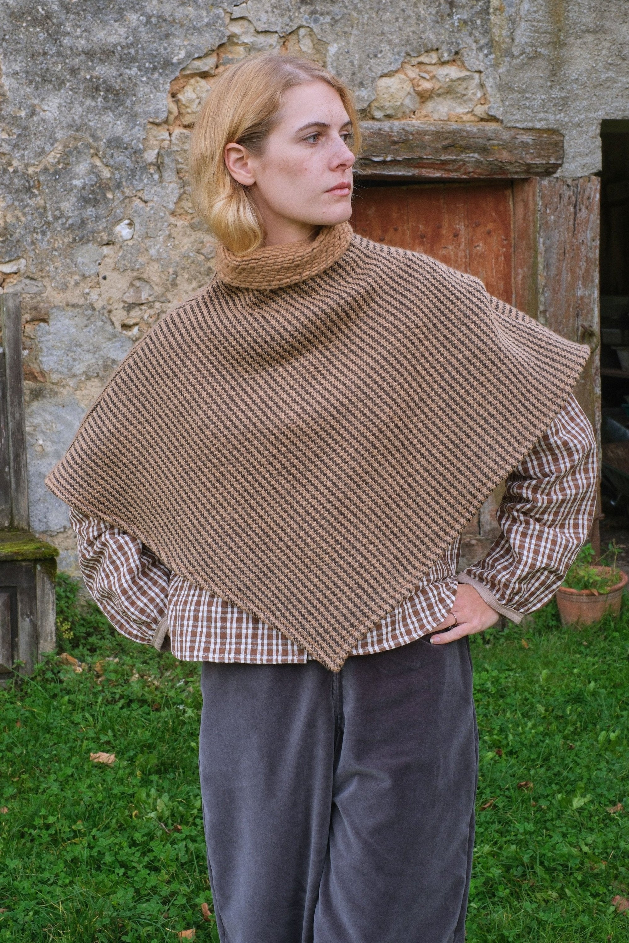 Brown Kerchief - Bourgine