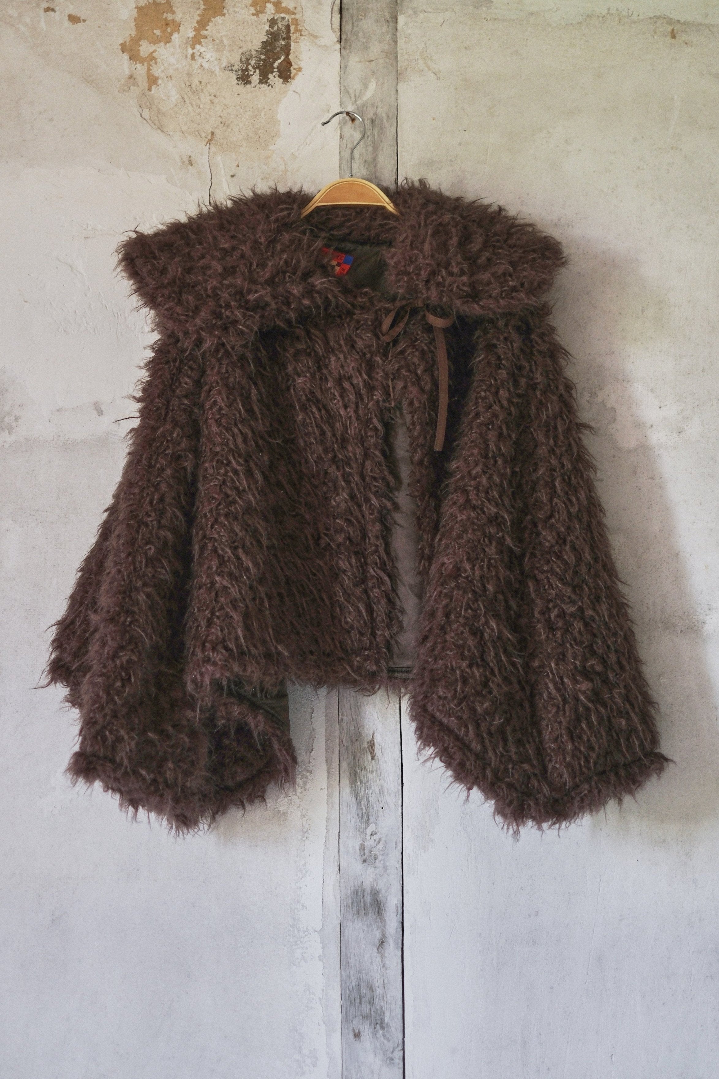 Mandlie Mini Cape, faux fur - Bourgine