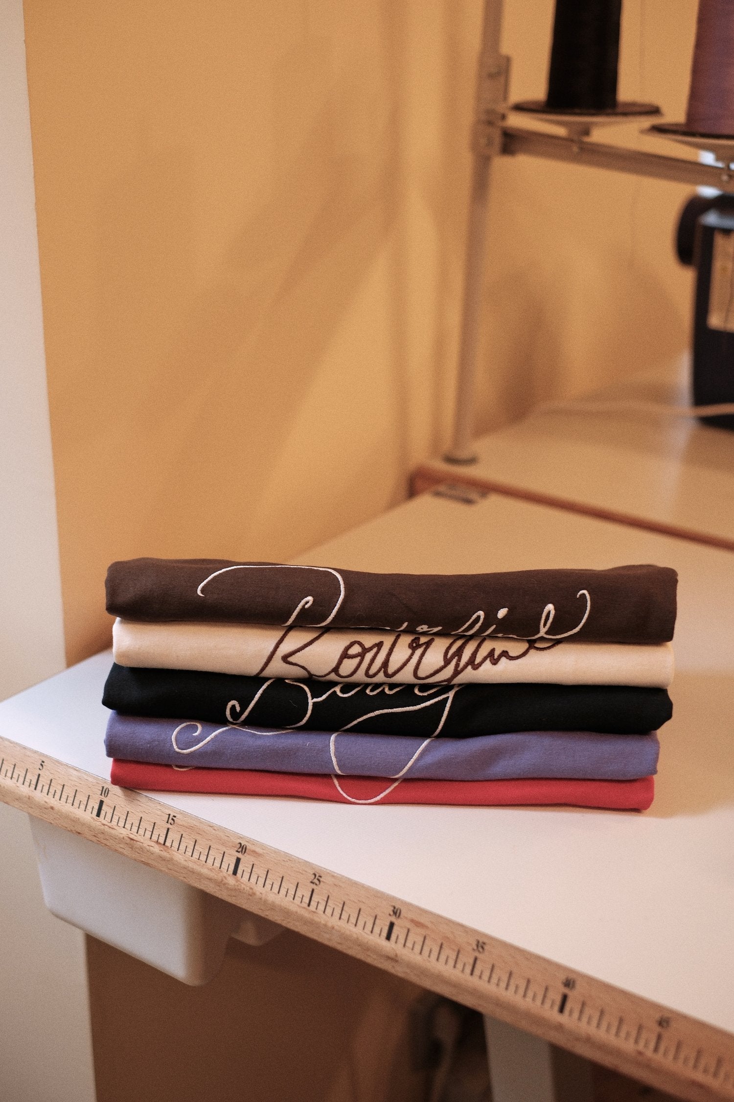 Tee Signature - multiple colors - Bourgine